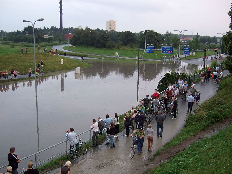 Poliislaitoksen alikulku