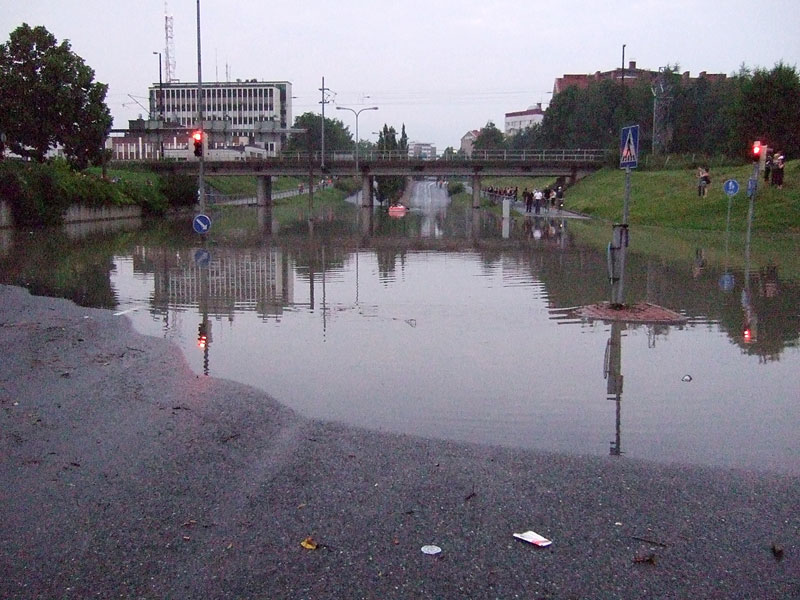 Poliislaitoksen alikulku