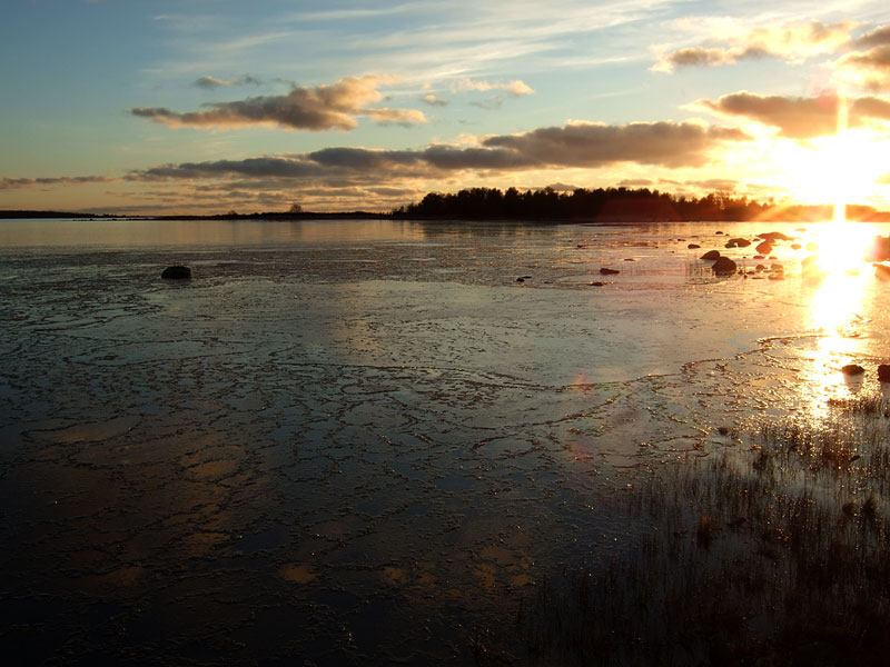 Lahti jäätää Lahti jäätää