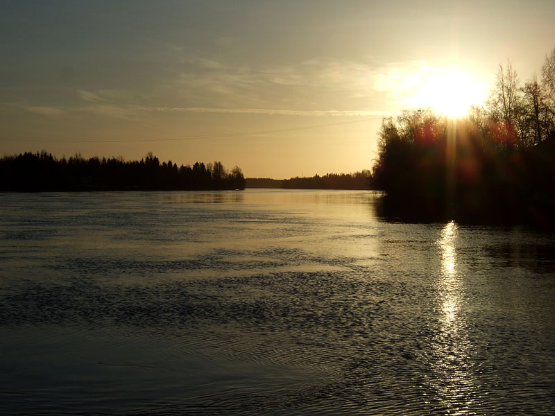 Joki ja aurinko