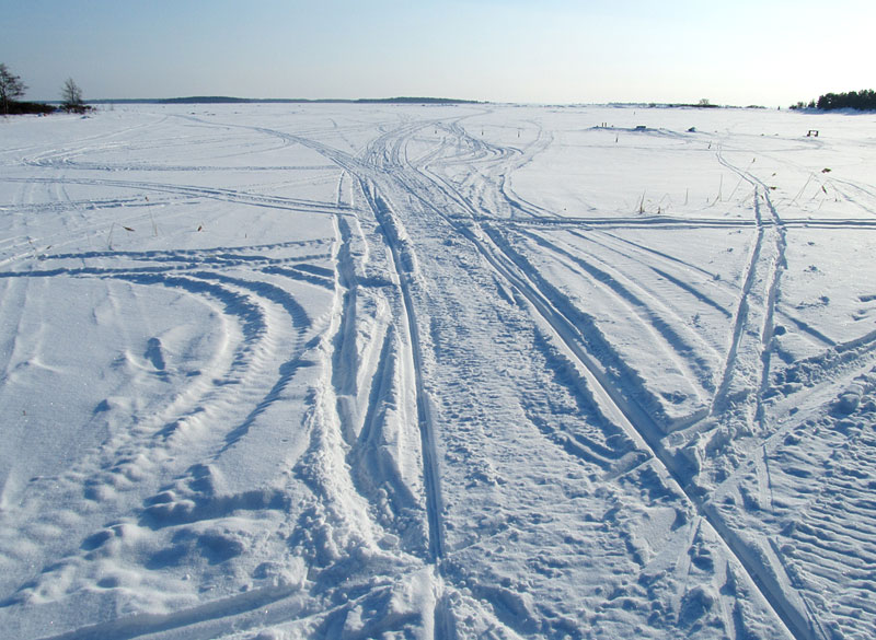 Jälkiä Outoorissa Jälkiä Outoorissa