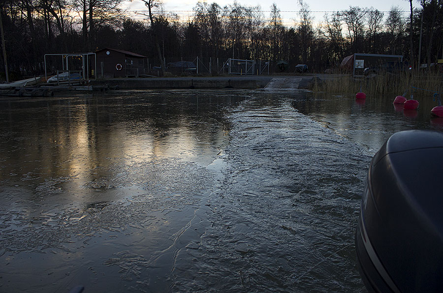 Aamujää Kappelissa Aamujää Kappelissa