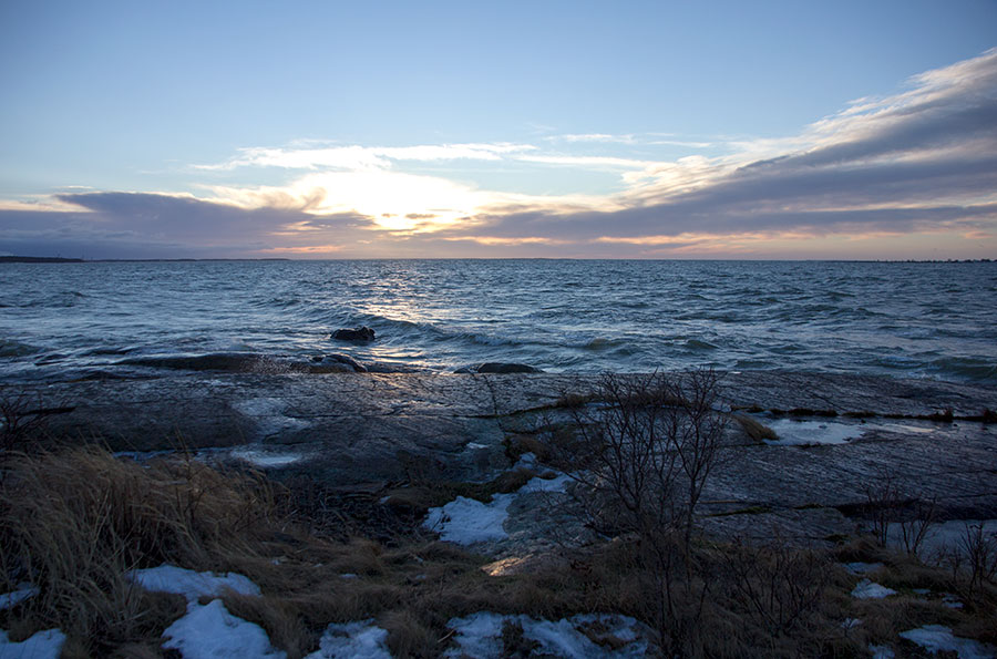 Kallioholmasta kaakonsuuntaan