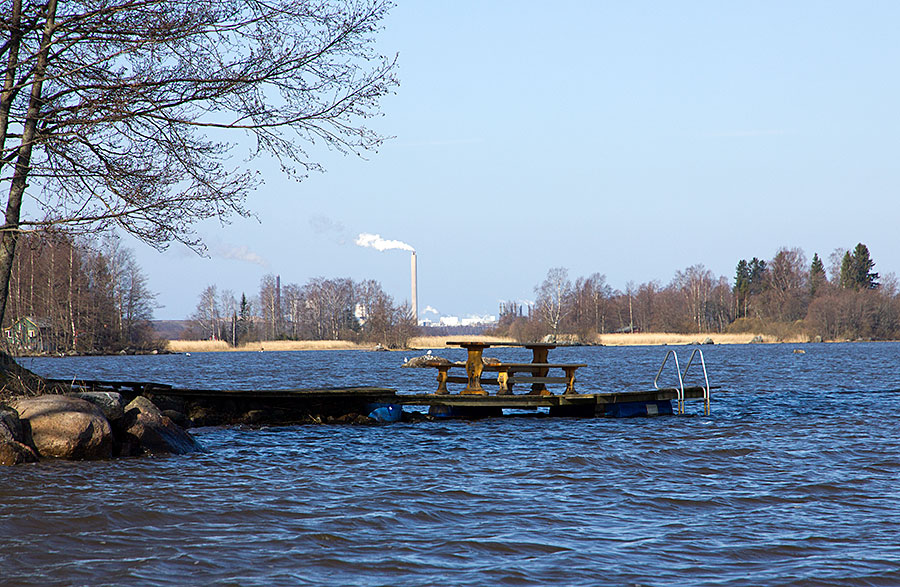 Pöytä laiturilla Pöytä laiturilla