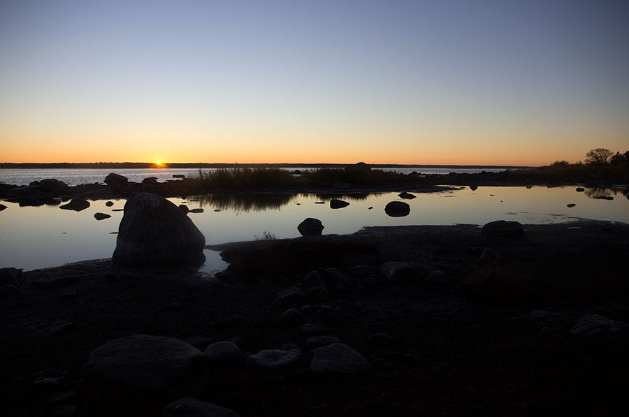 Aurinko nousee Aurinko nousee