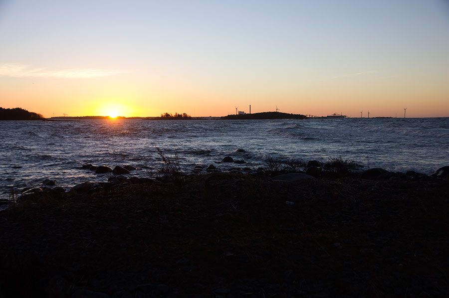 Aurinko nousee