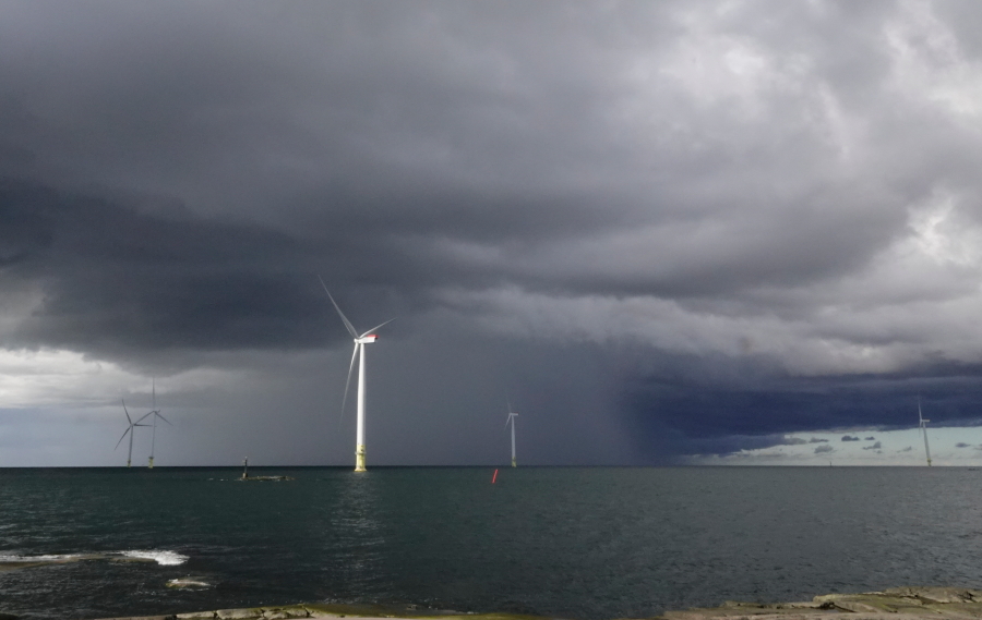 Sadesein�, Tahkoluoto