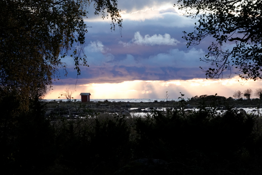 Ampukoppi ja
iltakuurot Ampukoppi ja iltakuurot