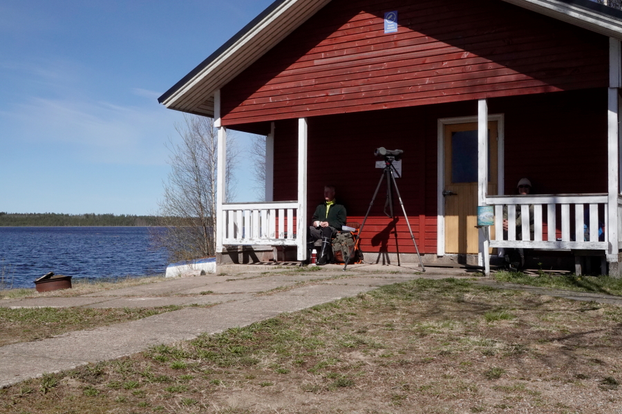 Testipaikka tuulensuojassa