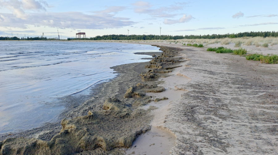 Karhuluodon hiekkaranta